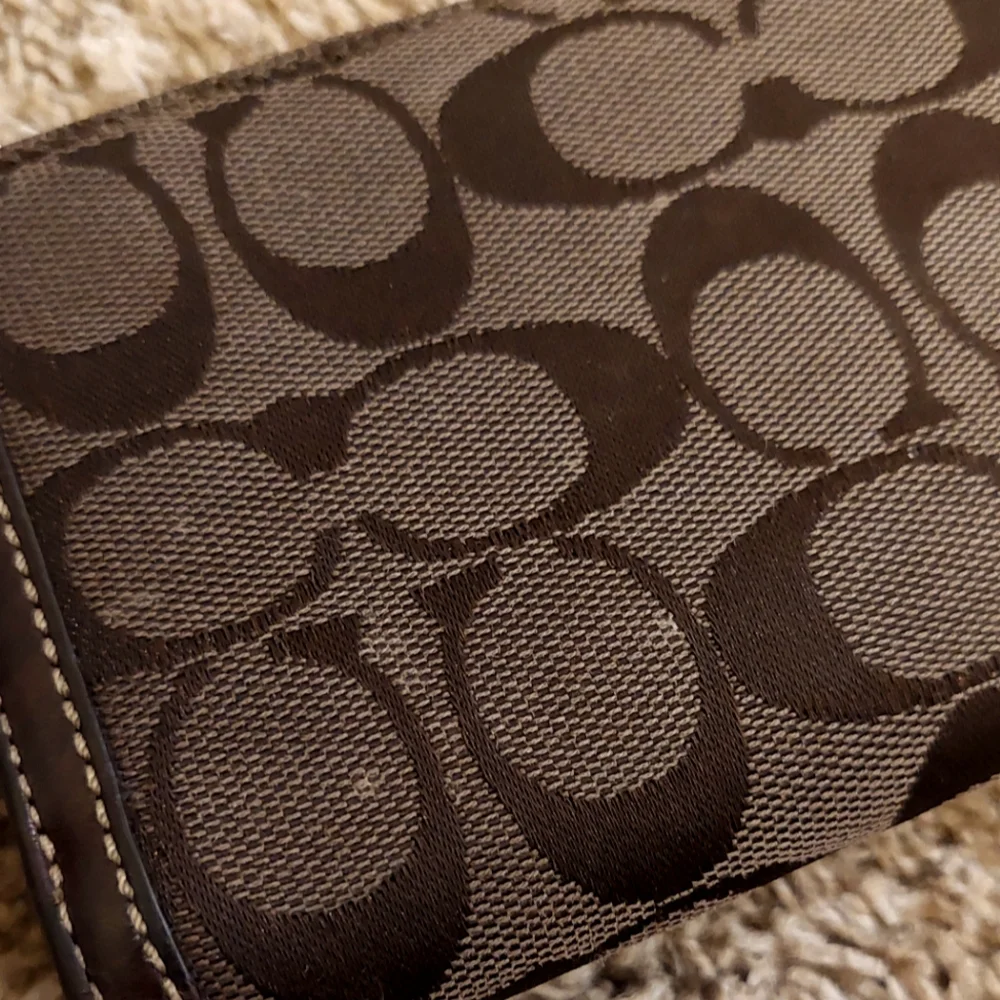 COACH Signature Stripe Jacquard Fabric Trifold Long Wallet